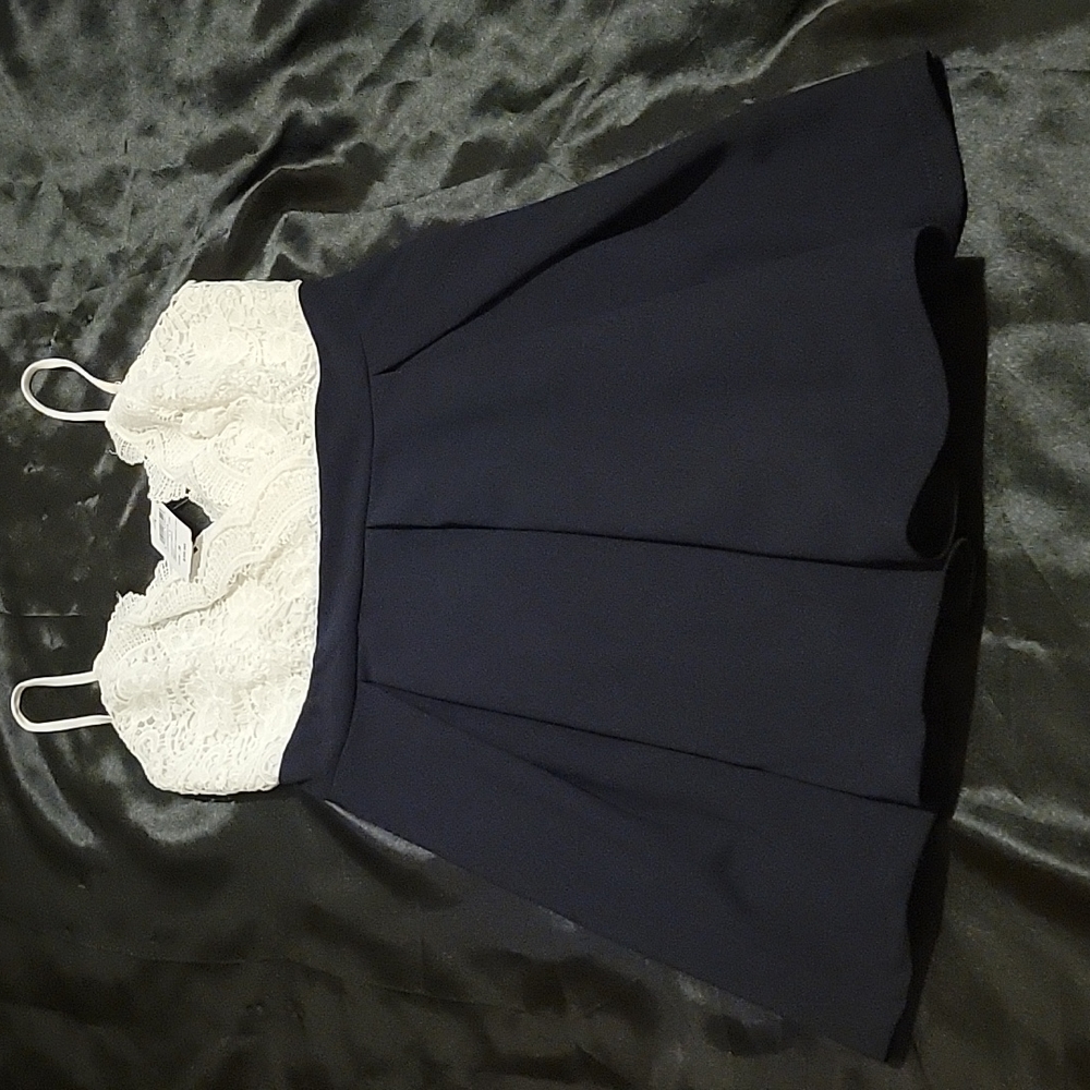 Dress - Picture 14 of 16